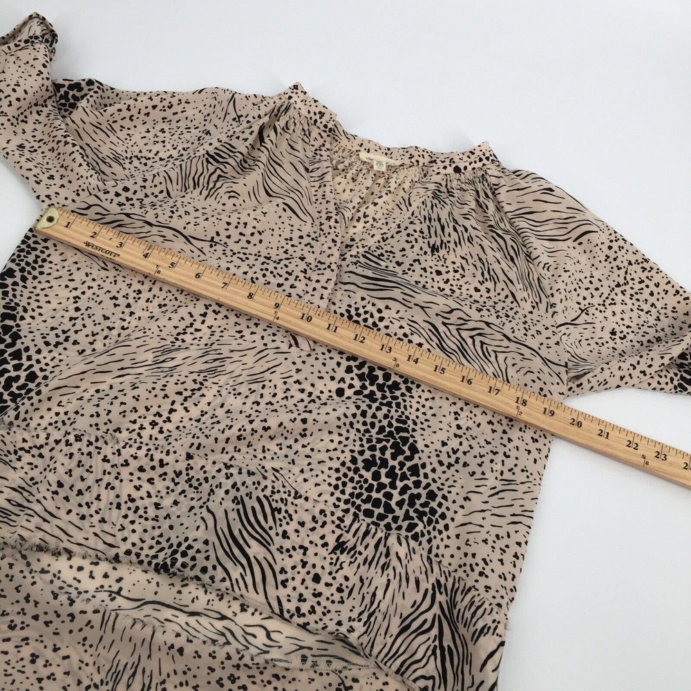 Urban Outfitters Silence and Noise Animal Print Chiffon Blouse Top XS Beige Tan - Picture 5 of 6